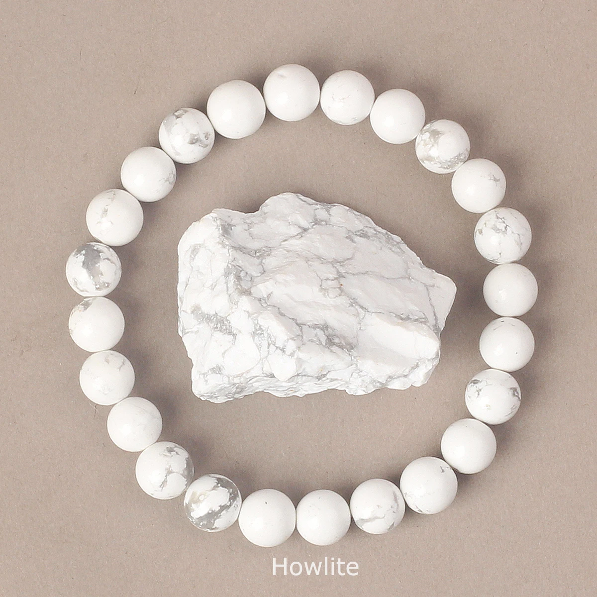22 Howlite