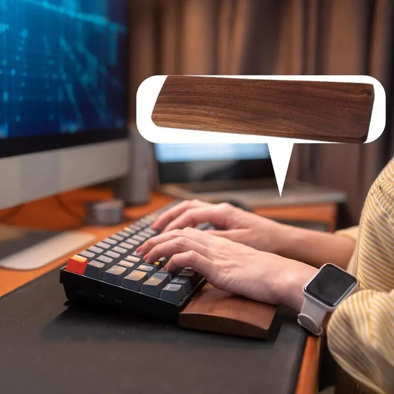 Рисунок 6 - Деревянная подставка под ладонь с клавиатурой