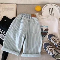 Pantalons pour enfants printemps 2026 nouveaux pantalons décontractés à rayures élégants polyvalents à la mode vêtements de tempérament quotidien 2