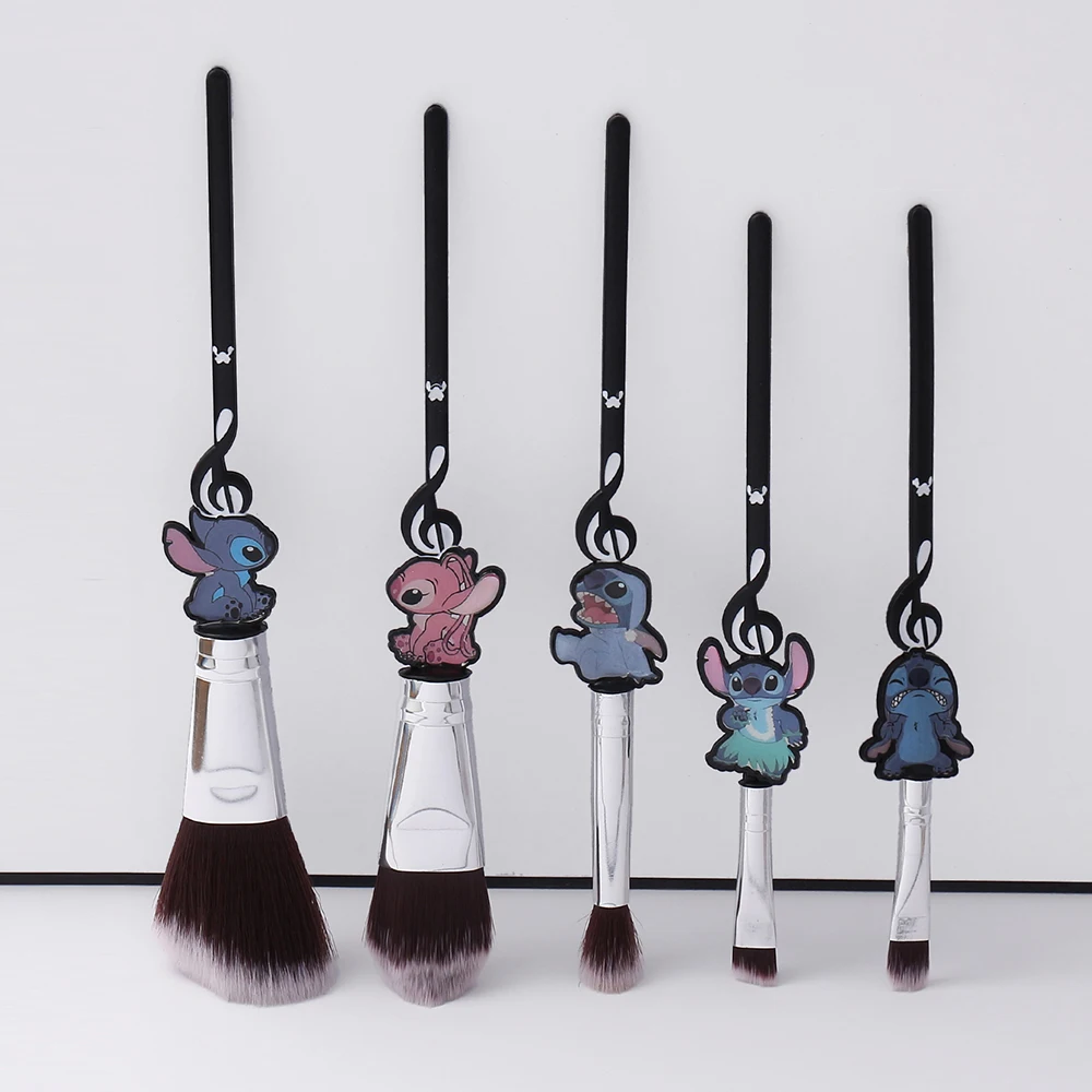 Ensemble de pinceaux de maquillage Stitch - Ajoutez du plaisir à votre  routine de beauté ! – TweezerCo