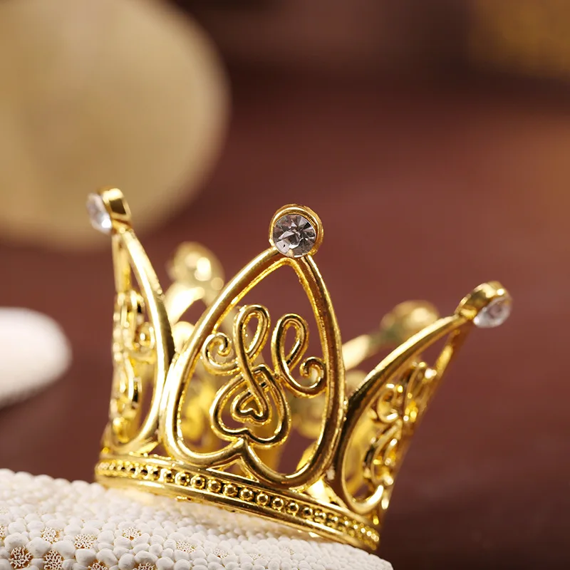小さな金属製の王冠,女の子と男の子のための誕生日のための金属製の