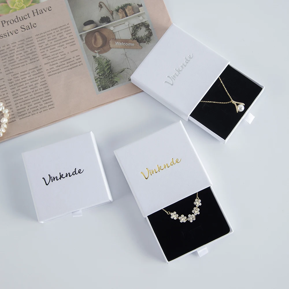 100 Custom Logo White 2.5cm Cardboard Jewelry Packageing Drawer Gift Box Case Black Sponge Ring Necklace Pendant Storage Boxes