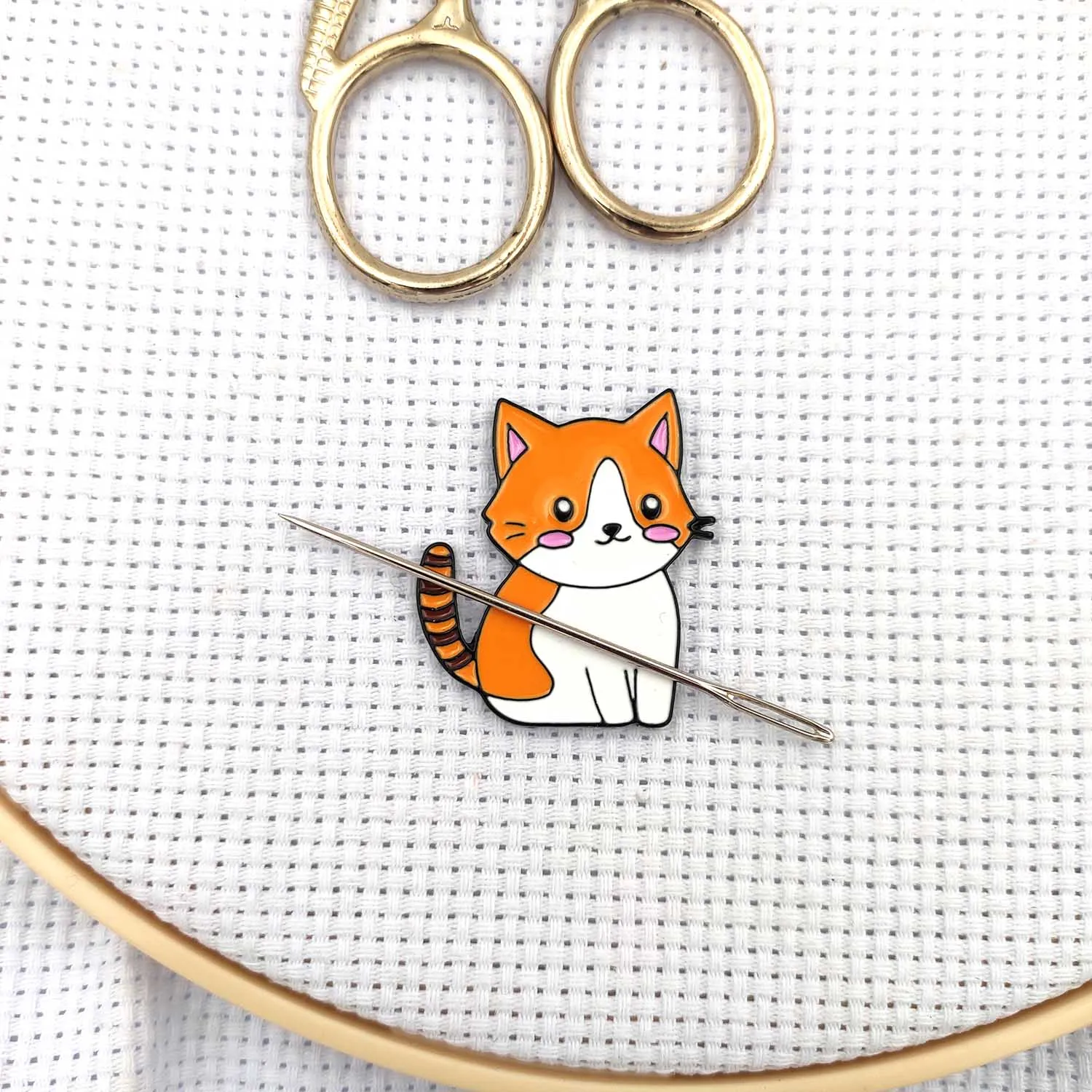 Needle Minders for Cross Stitch Cute Cat Sewing Needle