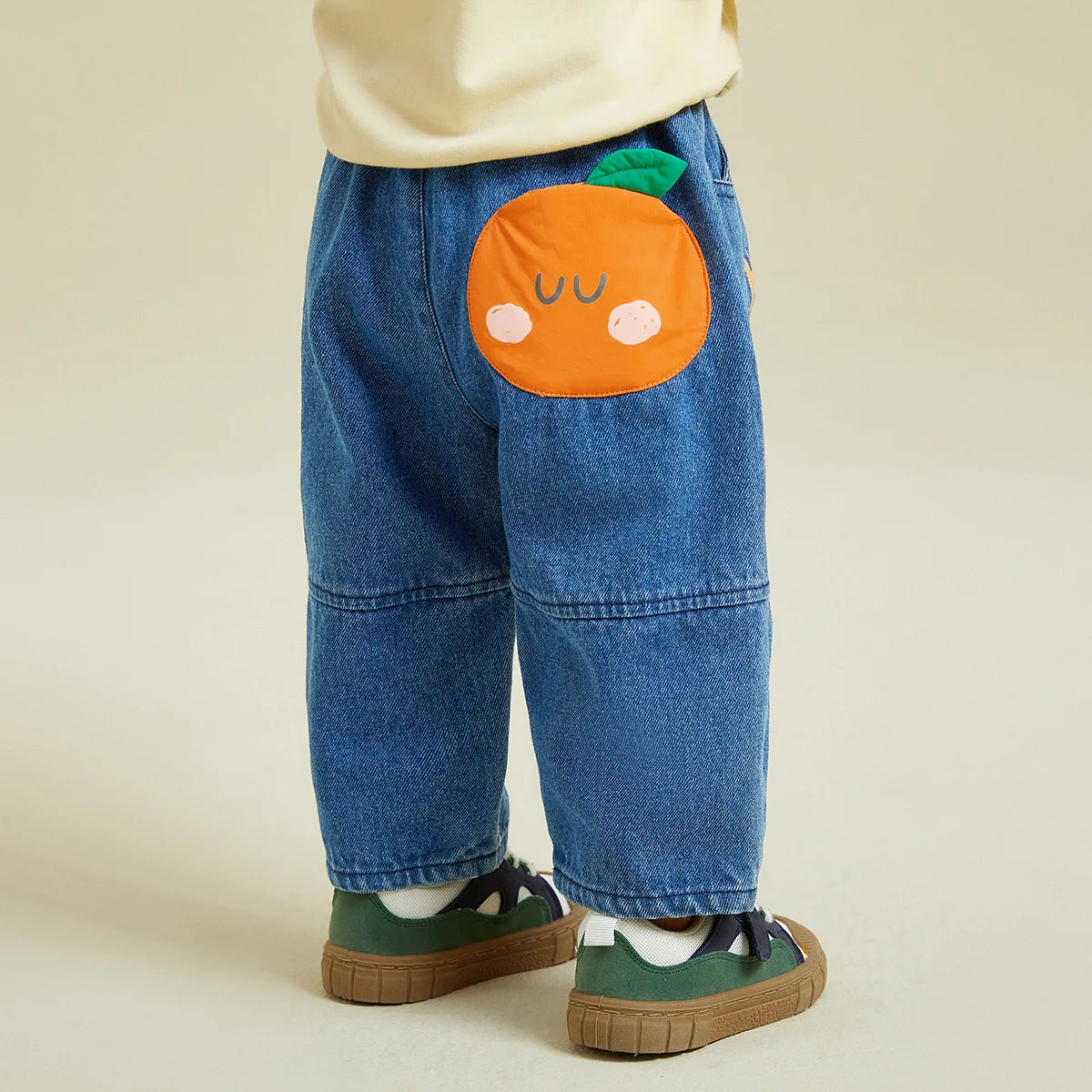 Amila Baby Jeans Pants 2023 New Autumn Letter Plant Graphics Printing Exquisite Loose Fit Warm Fashion Girl  Children Clothes