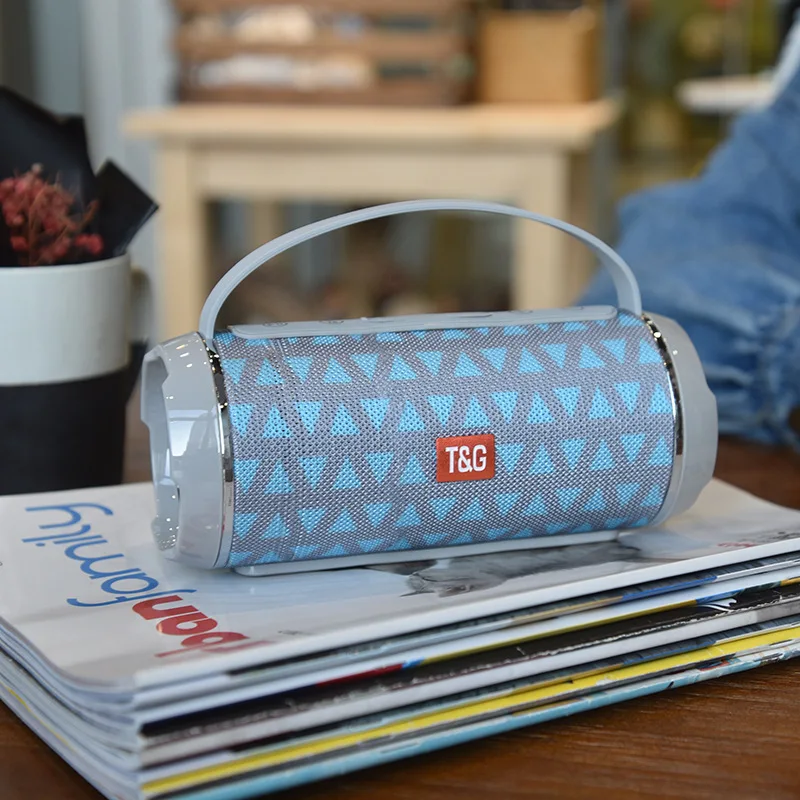 Portable Bluetooth Subwoofer Speaker with Powerful Bass and FM Radio, 10W Sound Box