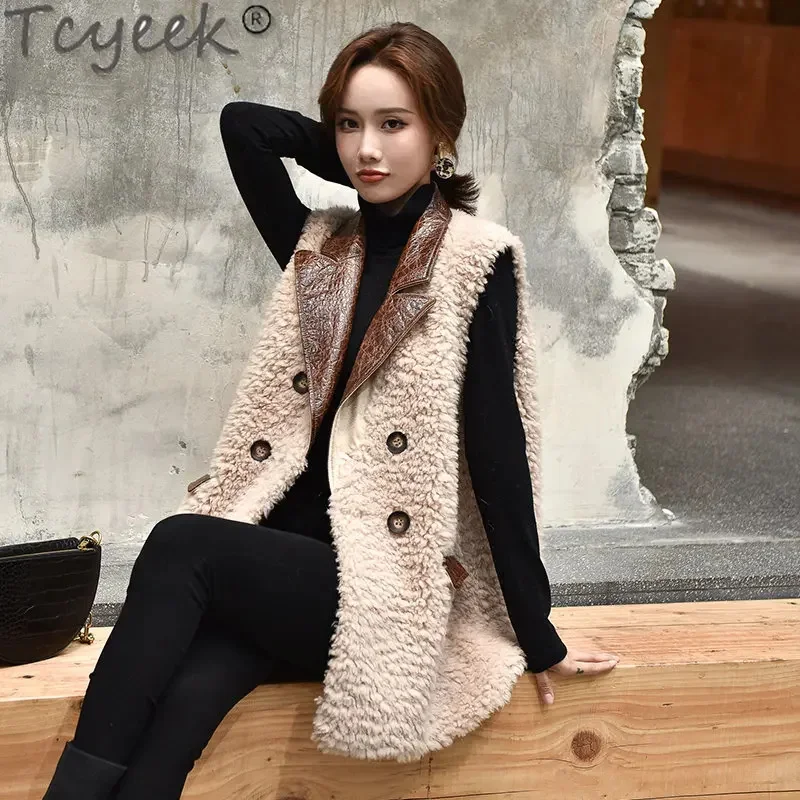 

Women's Tcyeek 100% Wool Sleeveless Jacket Fall Winter Women Clothes Fashion Warm Sheep Shearing Coats Female Fur Jackets 2024