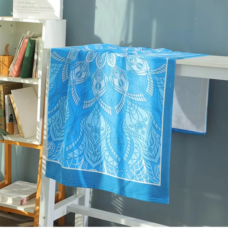 DIZETION Absorbent and Quick-drying Beach Towel Microfiber Yoga Swimming Beach Towel Printed Seaside Bath Towel 70*140CM 3