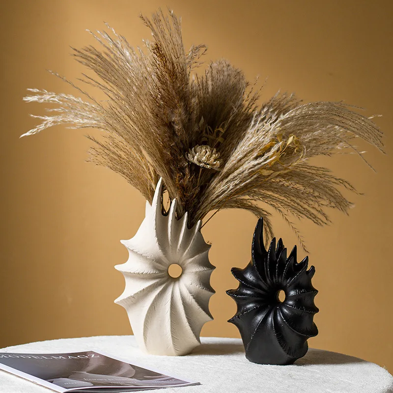CAPIRON Ceramic Conch Vase for Pampas Grass Dried Flower Container Decorative Centerpiece Tabletop Home Living Room Nordic Decor 2