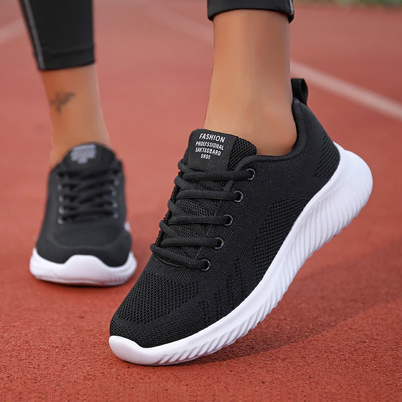Women Sneaker 4
