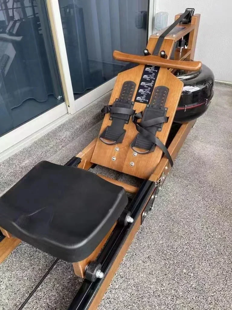 Commercial Gym Water Resistance Rowing Machine Indoor Home Use Equipment Aluminium and Iron Material Indoor Rowers