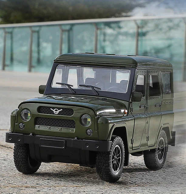絶対希少 1/18 UAZワズ（UAZ）「ハンター」 合金製 パトロールカー 絶対希少 1/18 UAZワズ（UAZ）「ハンター」 合金製 パトロールカー