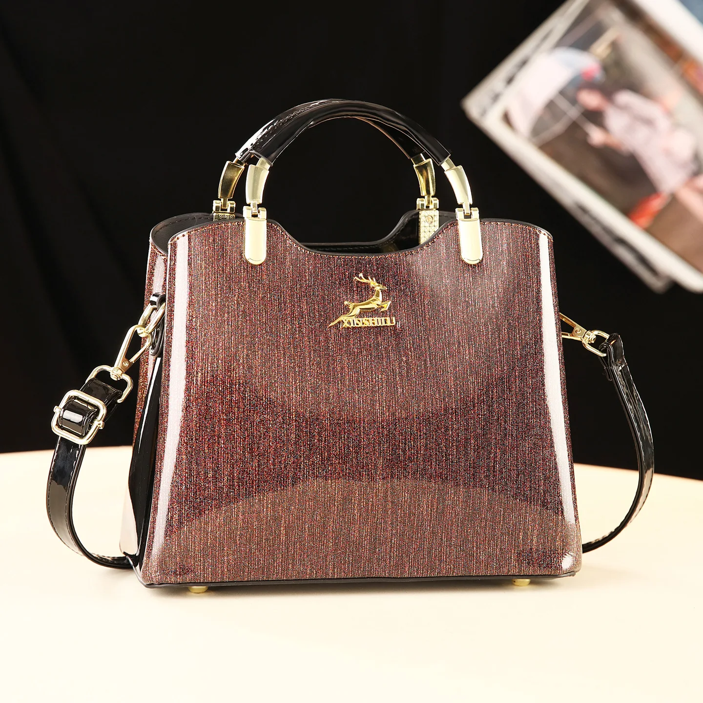 Classic Women's Fashion Shoulder Bag Style