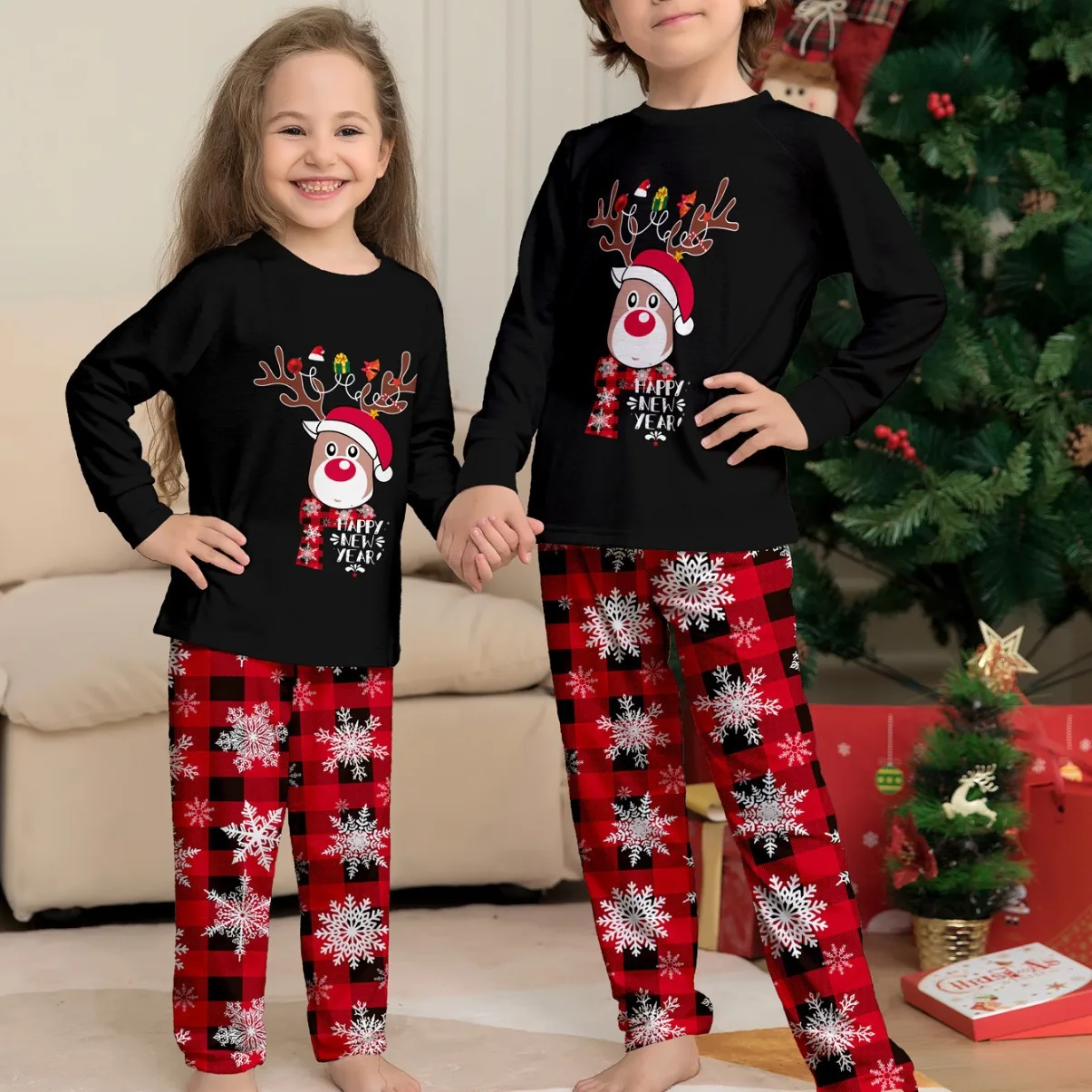 2024 New Year's Costumes Cartoon Elk Print Christmas Parent-child Matching Pajamas Set Boys Girls Sleepwear Xmas Family Look Pjs 2