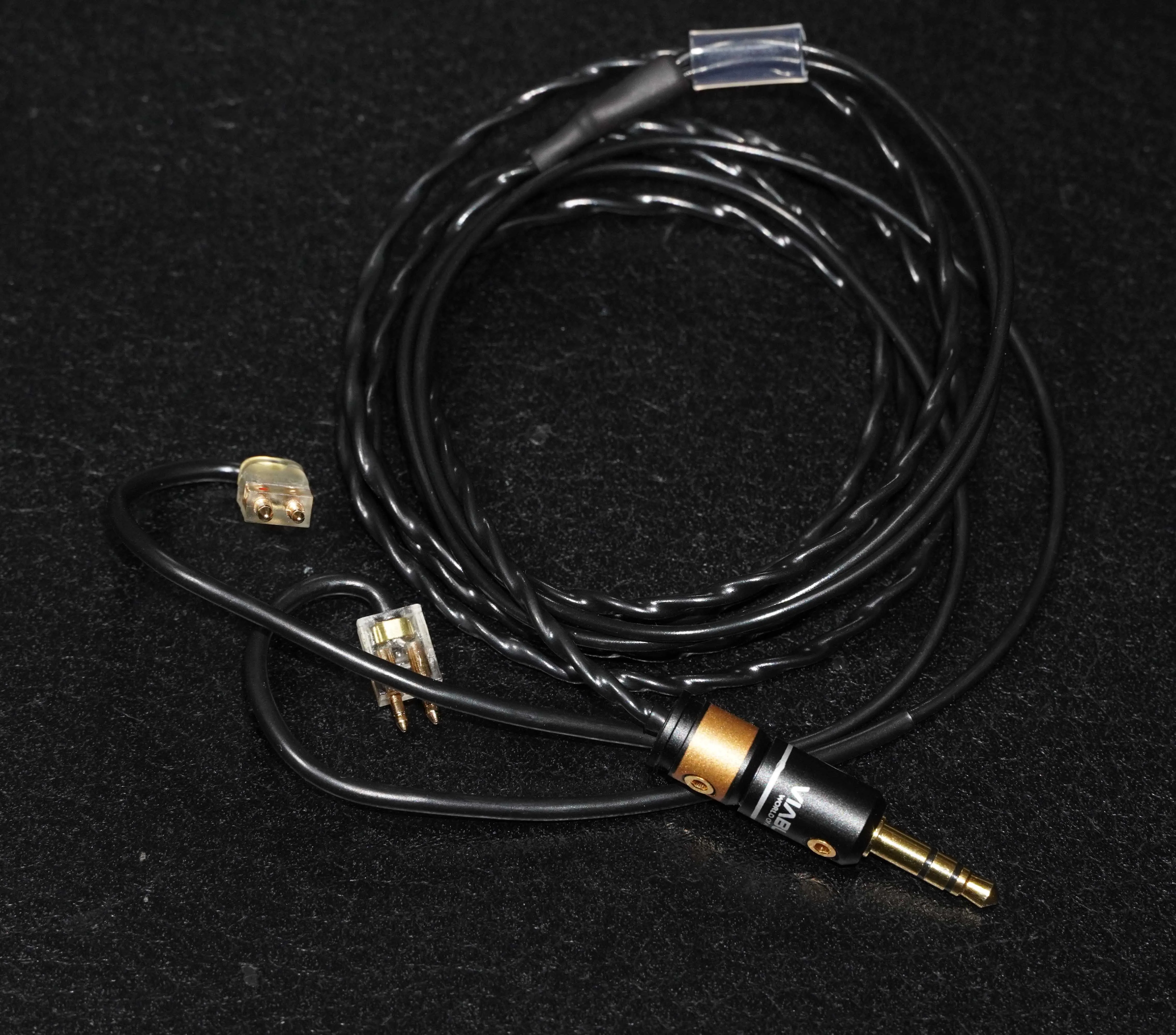 D&R AUDIO Dream Rabbit Re-engraved Air2 Titan Tuning Circle Iron Wired HiFi Universal In-Ear Custom Headphones