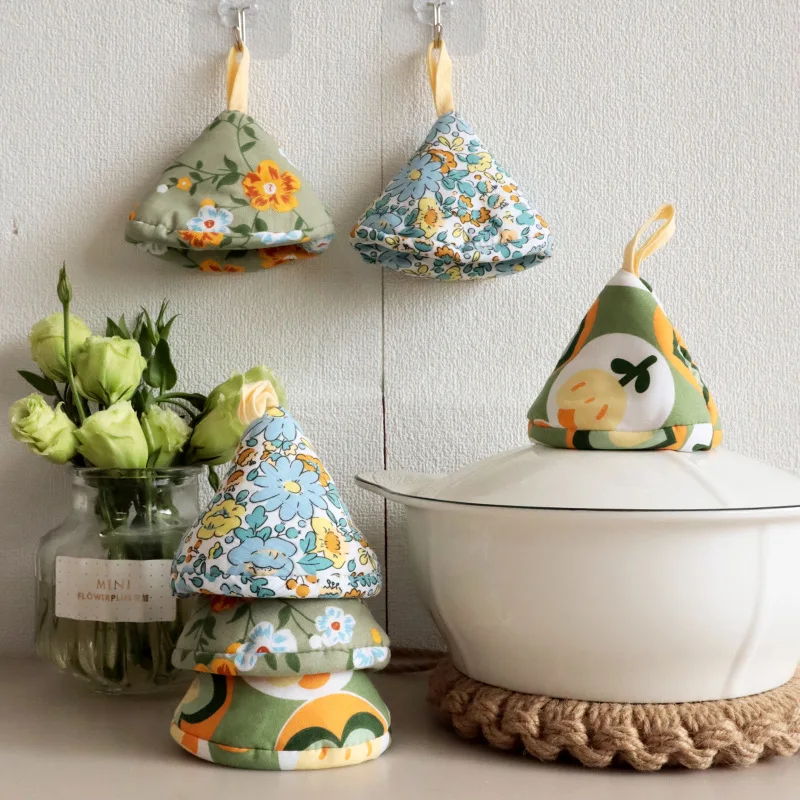 Cloth Cotton Quilted Triangle Pot Hat Anti-Scalding Heat Insulation Pot Hat Cover Kitchen Casserole Iron Handle Gloves