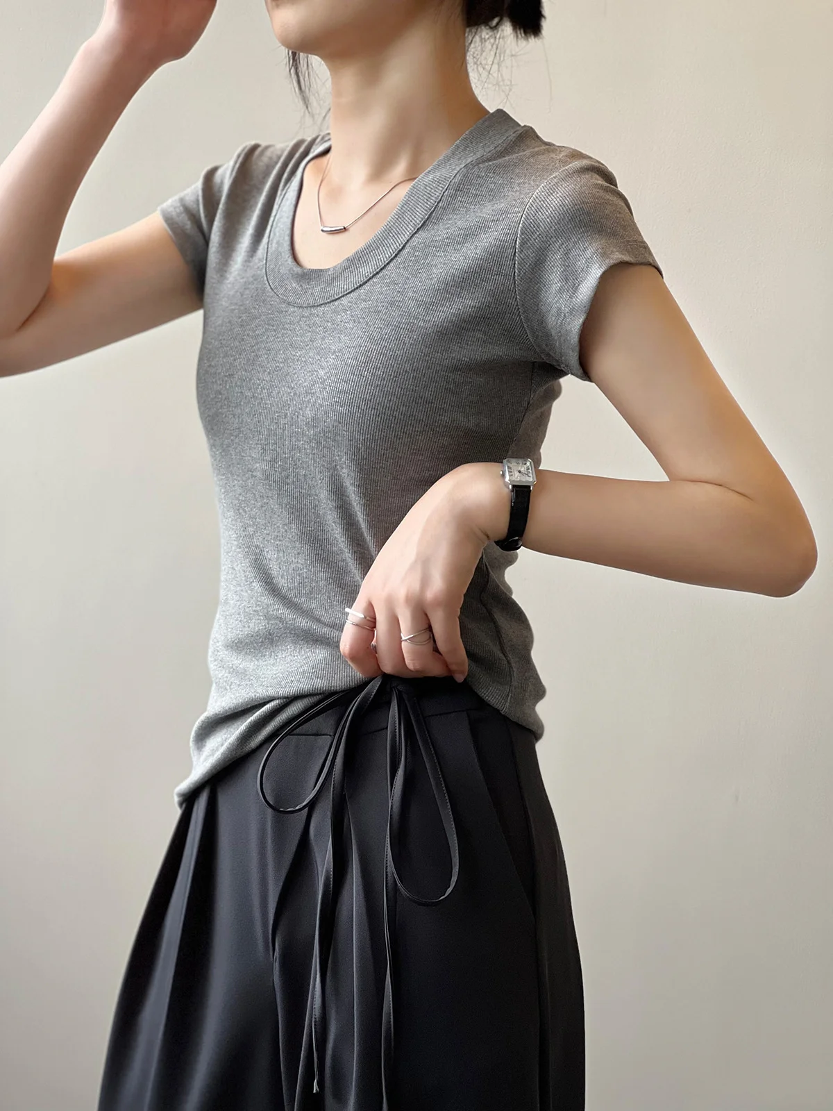 Title 17, Kadın Kısa Kollu Slim Fit Vintage Tişört Klasik...