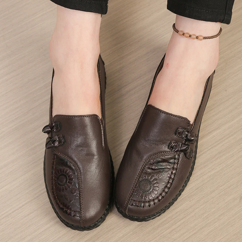 Women's leather flat shoes, spring and autumn women's loafers， single classic mom shoes, anti-slip comfortable and free shipping 6