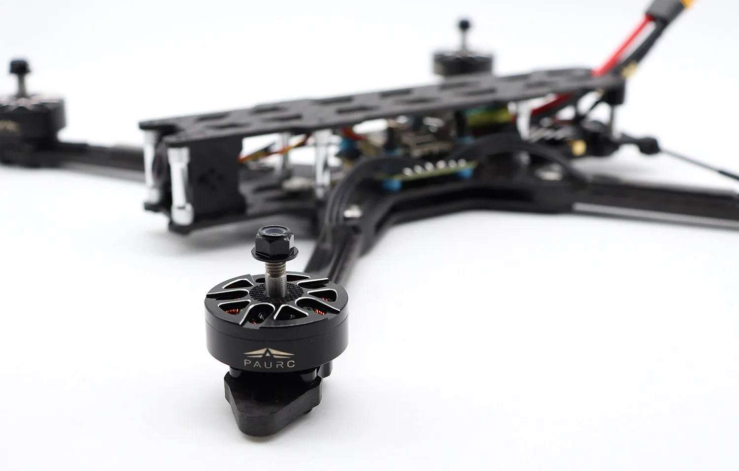 Drone FPV 7 PNP Longue Portée Moteur 2807 ESC 60A Prêt à Voler
