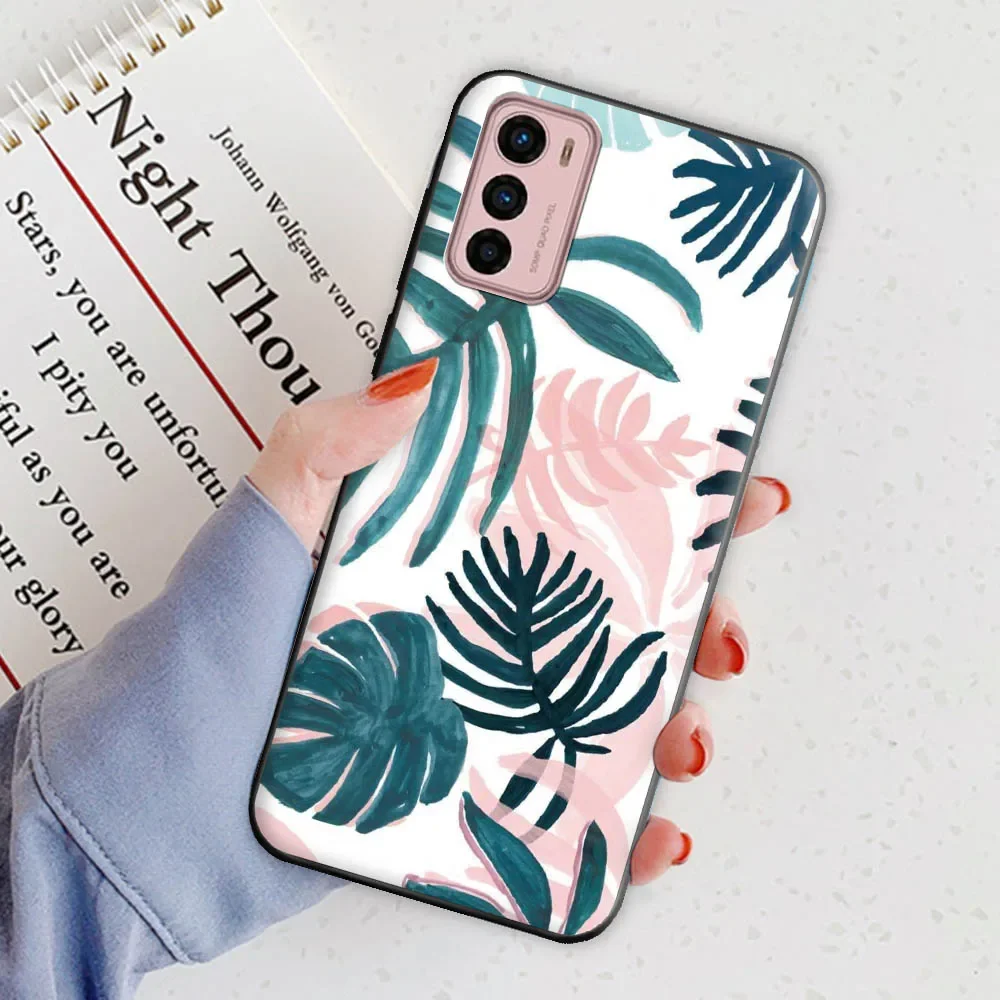 Vibrant Animal Design Silicone Case - Soft Bumper Protection for Motorola Moto Smartphones
