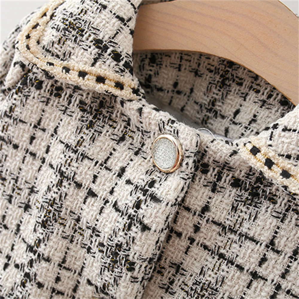 Autumn And Winter Casual 0-3 Baby Girl Jacket Girls' Full Body Plaid Lapel Single Breasted Fashionable Jacket