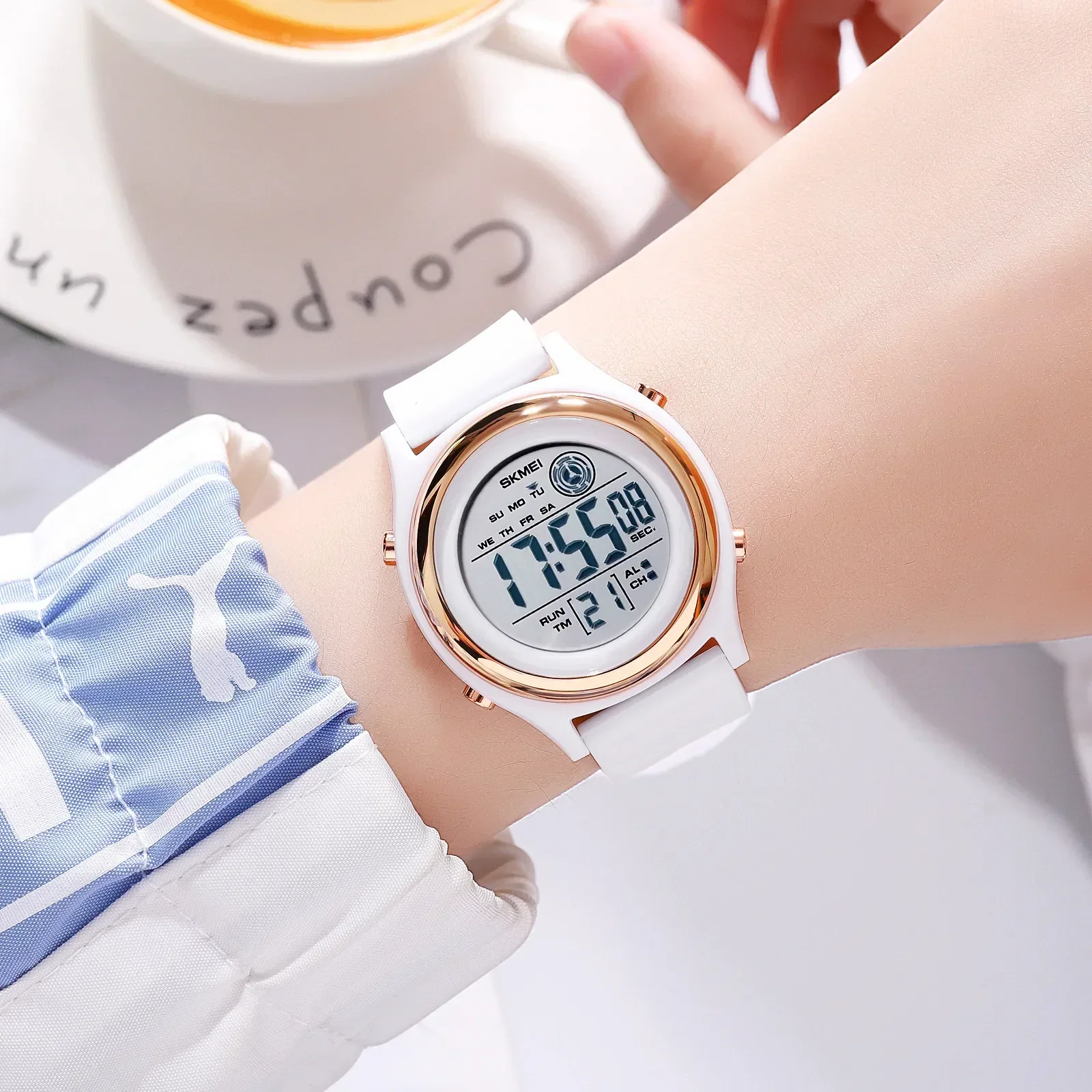 SKMEI 2094 Women Stopwatch Lady Wristwatch 50M Waterproof Shockproof reloj mujer Back Light Display Countdown Digital Watches 3