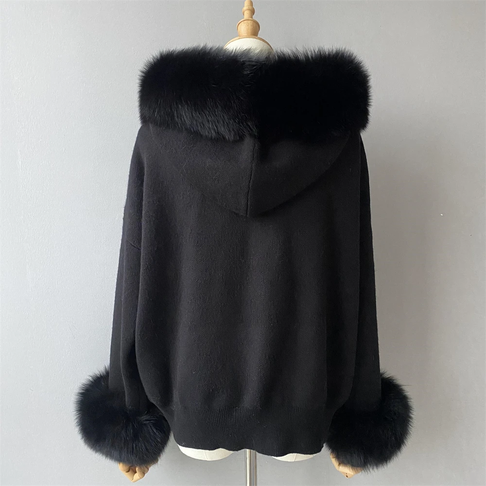Removable faux fox collar close up on knit sweater