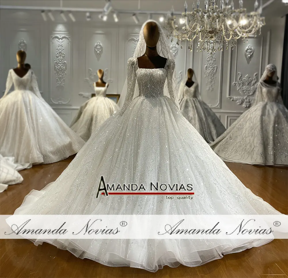 Customized NS4331 Simple Beading Bridal Gown 4