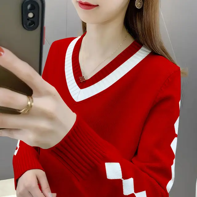 한국산의 세련되고 편안한 V넥 스트라이프 격자 무늬 캐주얼 스웨터