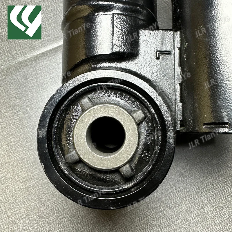 ι  ĸ  , LR032651, LR023234, LR032652, LR023235  