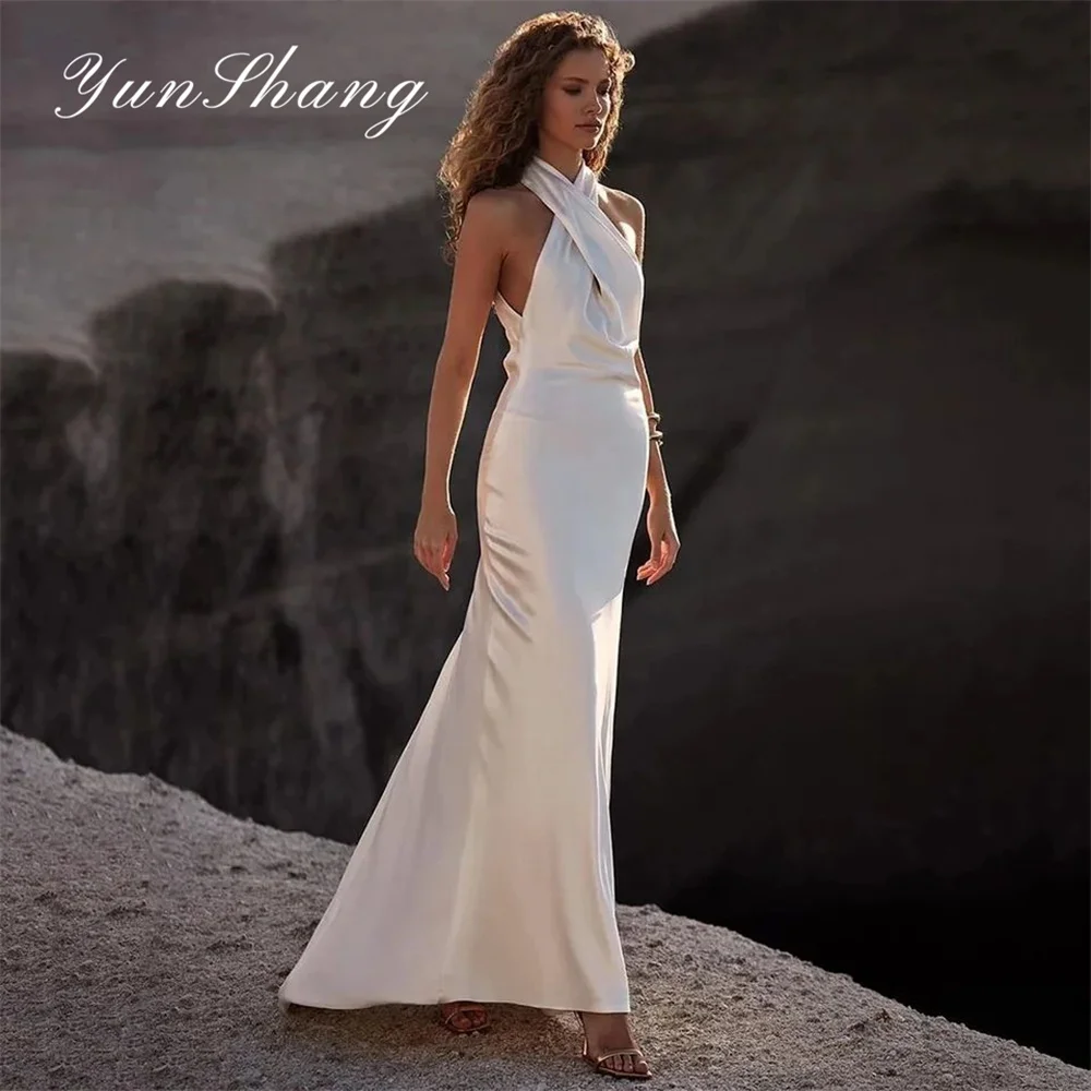 

Женское свадебное платье с юбкой годе Yunshang, элегантное атласное плиссированное платье с лямкой на шее, открытой спиной и пуговицами, платье невесты со шлейфом