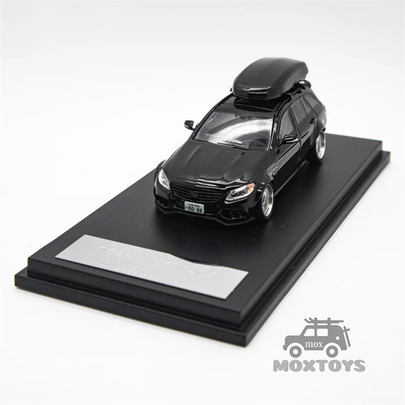 D.Bo Model x DCM 1:64 C63S S205 Diecast Model Car 5