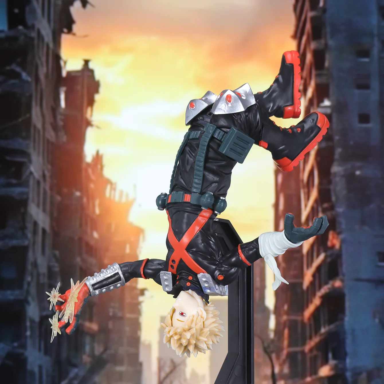 Explosive Anime Character Collectible Figurine - Perfect Gift