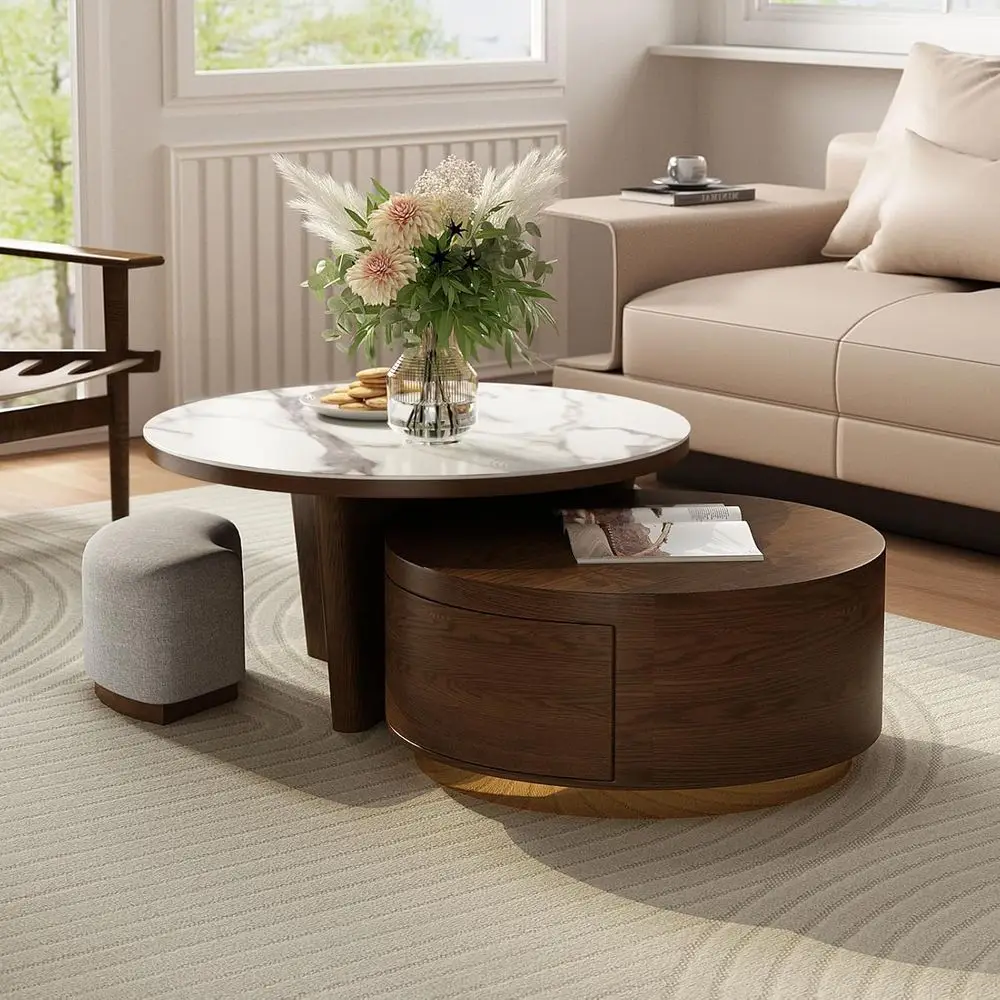 Ensemble de table basse Walnara en marbre - gros plan du cadre en noyer