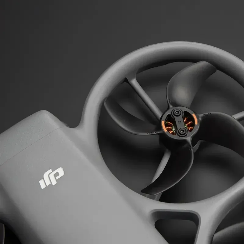 Paire d'hélices DJI Avata 360 argentées avec angle de vue latéral