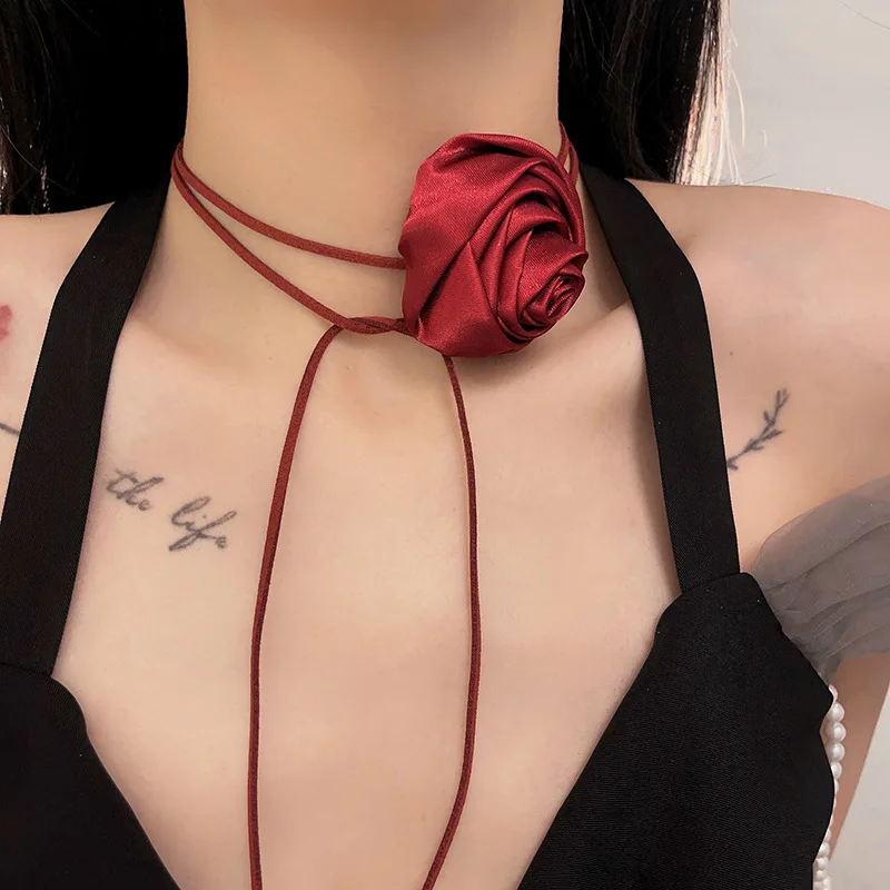 Velvet Choker Necklaces Women Jewelry Fashion Retro Rose Necklace Elegant Collar Bohemian Exaggerated Flowers Necklet Handmade Charm Velvets Clavicle Chain jewelry