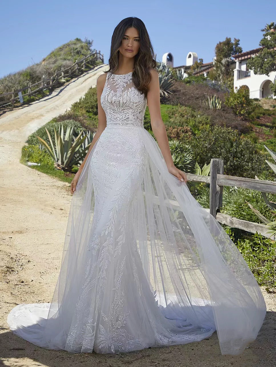 

2023 Bohemian Wedding Dress Elegant Lace Applique Mermaid Sexy Sleeveless Princess Bridal Dress Tulle Formal Beach Party Robe De