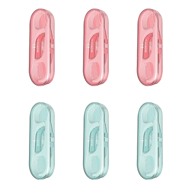 치실 픽으로 건강한 미소를 위해 치아를 깨끗하게 유지하세요.