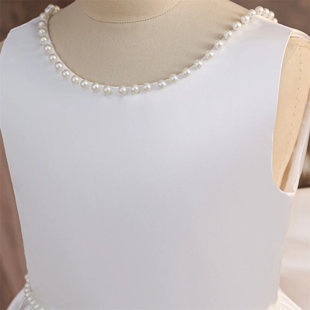 Weißes Blumenmädchen-Kleid mit Perlenstickerei und Schleife, Tüll-Hochzeitsballkleid, Modell-Kostüm für Klavieraufführungen, Bankett, Geburtstag, Prinzessinnenkleid – Detail 11