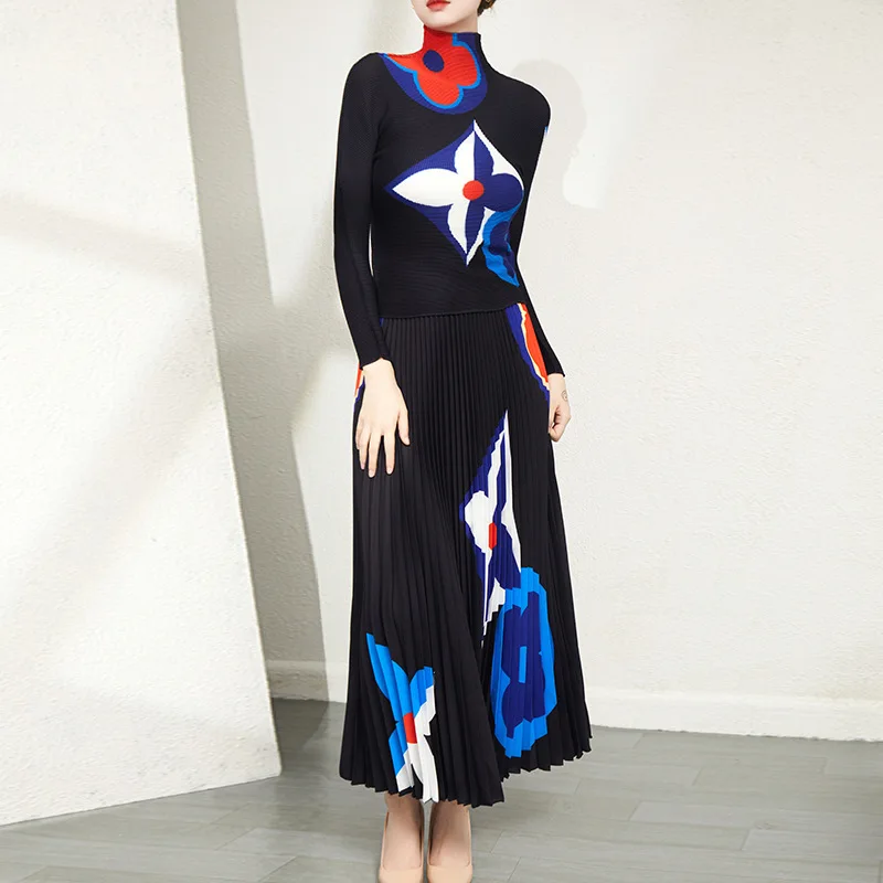 

Pleated Suit for Women 2023 Spring New Model Fashion Printing Long Sleeve Neck Top + High Waist Skirt Two-Piece Set