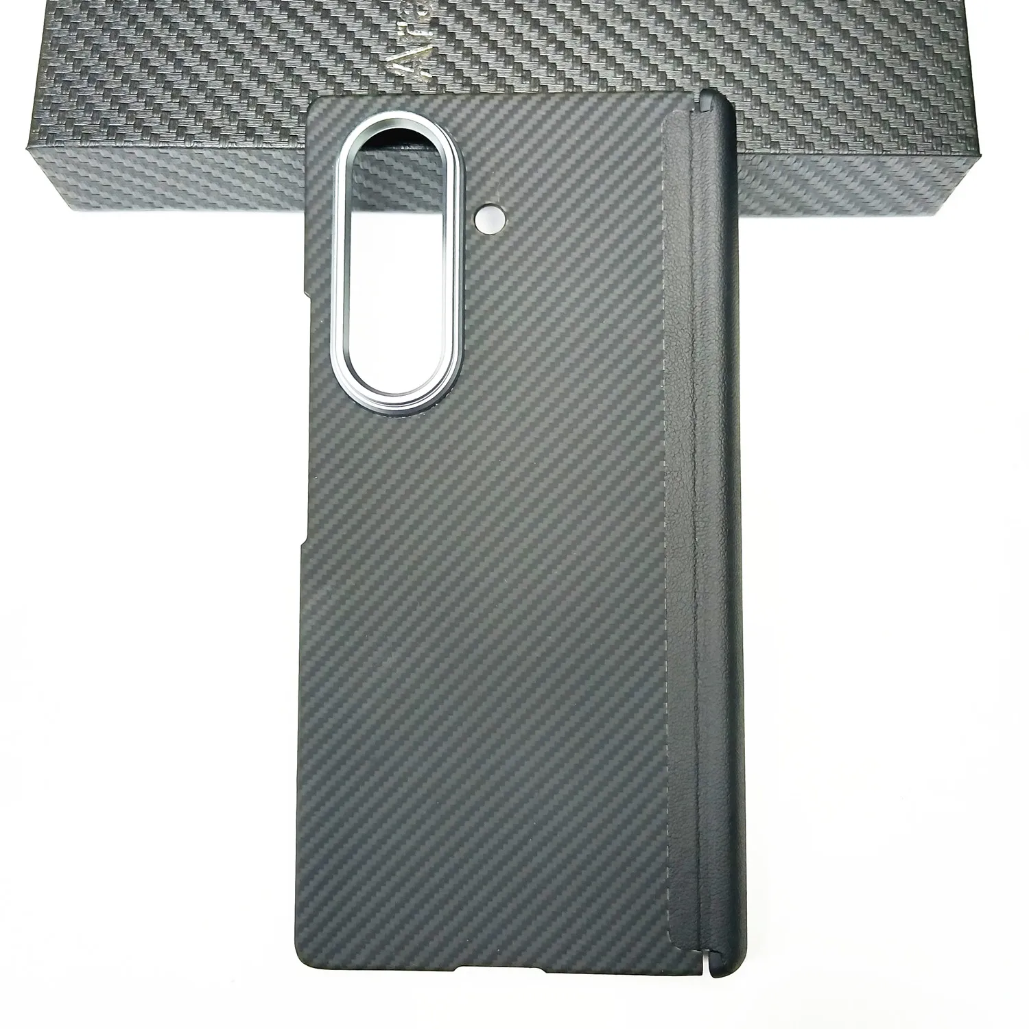 Slim Real Genuine Aramid Carbon Fiber Shockproof Case with MagSafe Compatibility