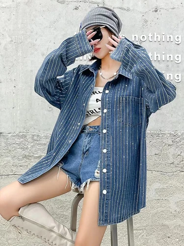 [EAM] 여성용 블루 데님 라인스톤 블라우스, 라펠 긴팔, 루즈핏 셔츠, 빅 사이즈, 패션 타이드 용수철, 가을 2024, 1DF6775, 신상 2
