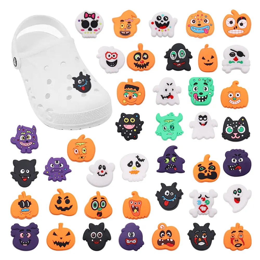 

Mix 50Pcs PVC Cute Cartoon Croc Jibz Fit Wristbands Pumpkin Monster Ghost Garden Shoes Button Decorations Slipper Accessories