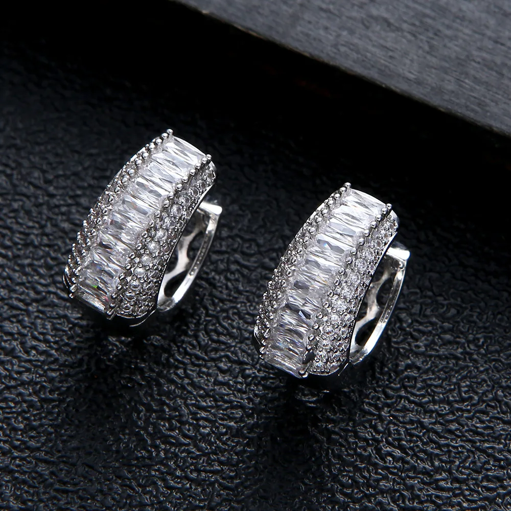 JUWANG Advanced European Style personality Green Rectangular Zircon Round Earrings Luxury Geometric Temperament Accessories