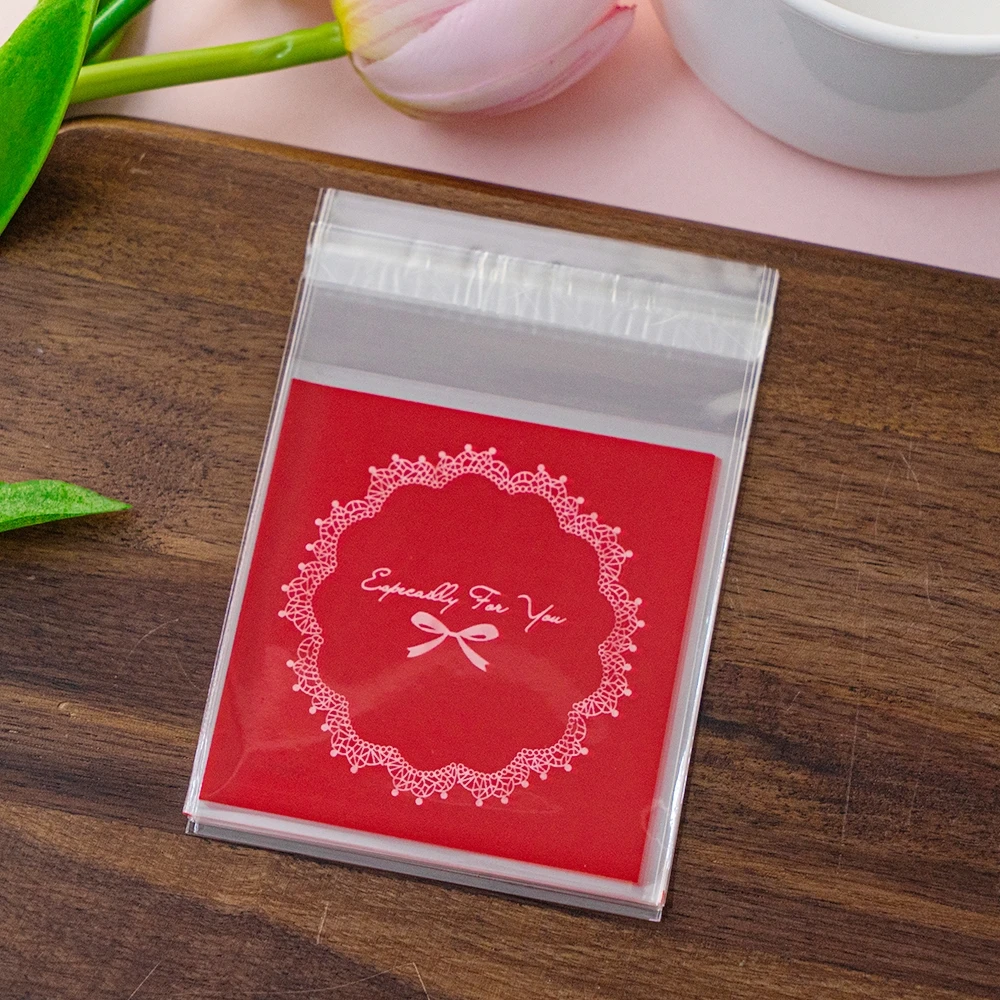 100 stücke 7x7cm rosa quadratische Geschenk verpackung opp selbst dichtende Tasche schöne Schleife Druck opp selbst versiegelte Tasche, Geschenk Süßigkeiten Verpackung Taschen – Detail 3