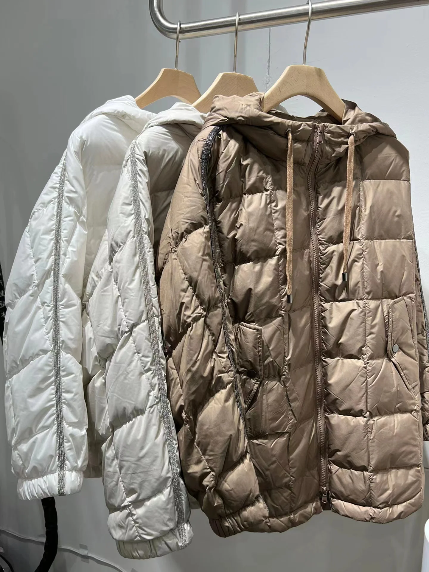 2022 Autumn Spring Luxury Casual Style Lightweight Wide Loose Down Coat