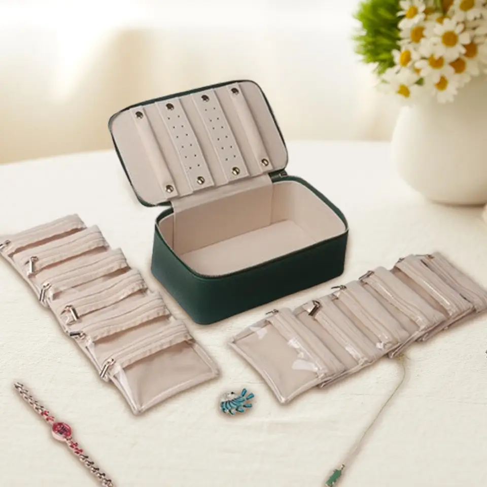 Acquista Scatola porta gioielli in pelle multistrato, custodia porta gioielli da viaggio per donna, per orecchini, anelli, collane, regalo per la festa della mamma, Natale in Italia a partire da 11
