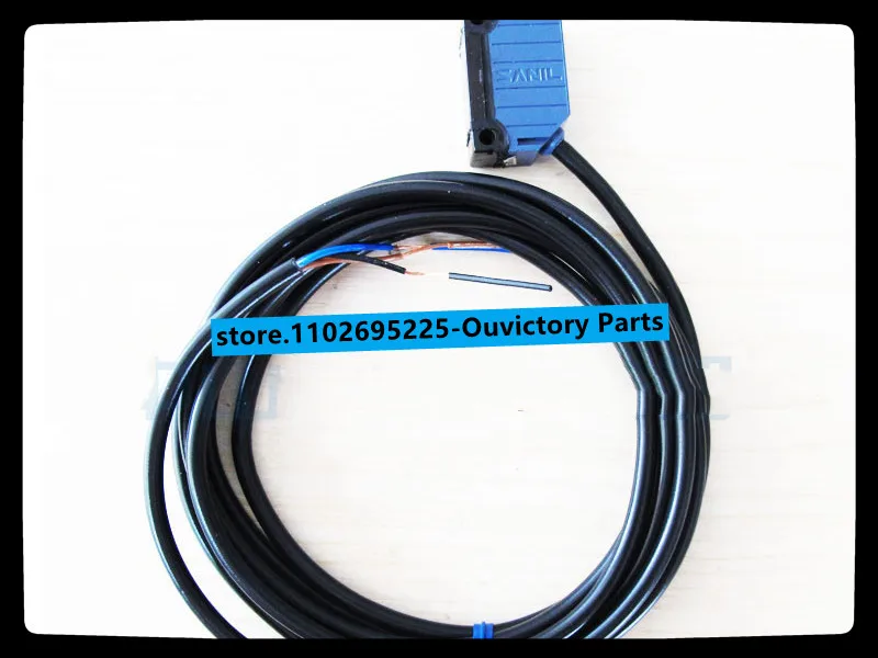 

Новый оригинальный фотоэлектрический датчик SANI Sanichi