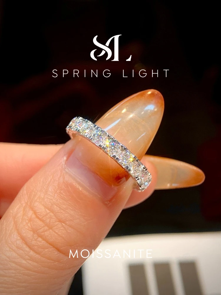Echter Weißer Runder Moissanit-Diamant Einfacher Modischer Ehering für Damen Tägliches Tragen Trendiger Modeschmuck