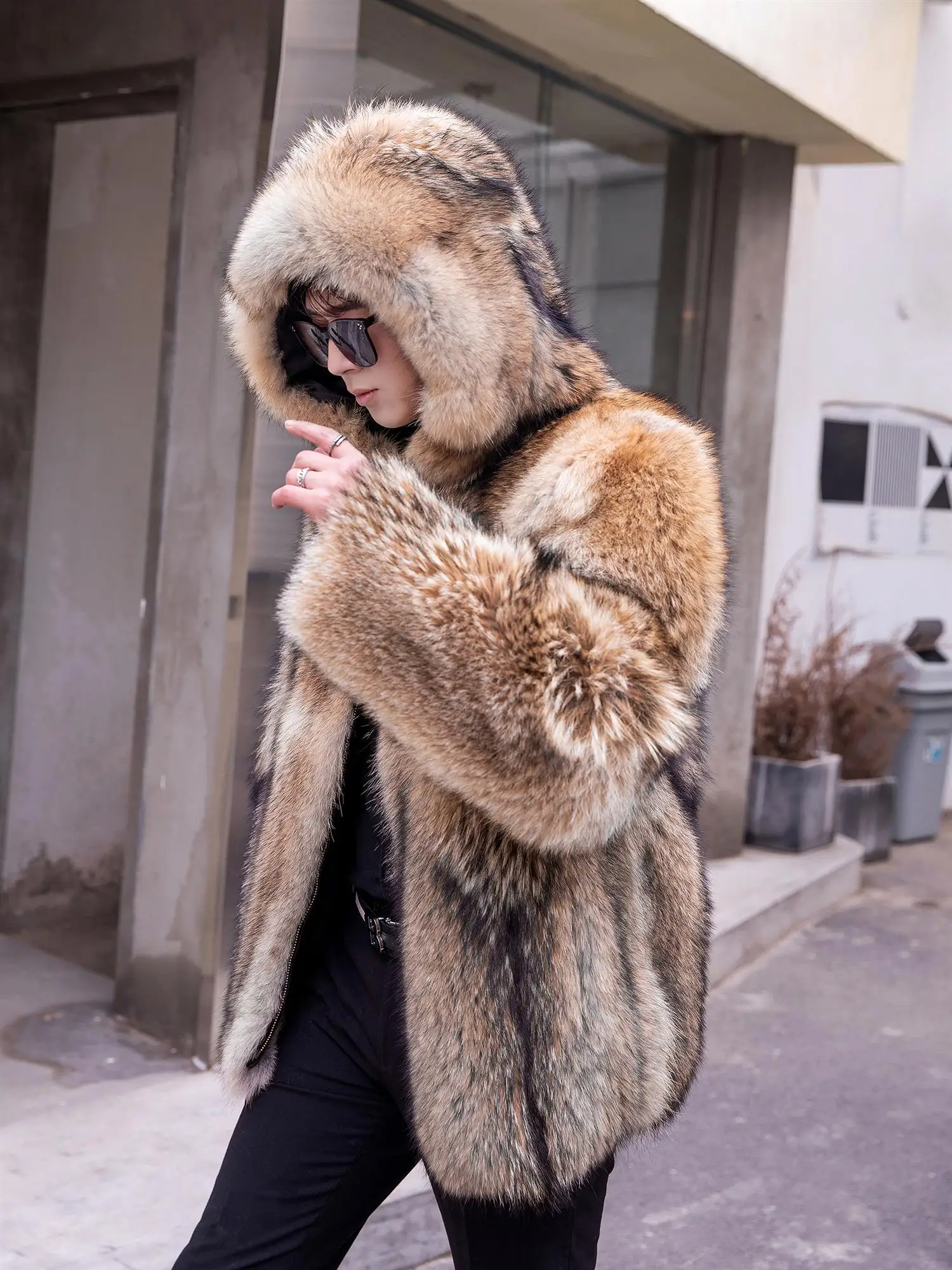 2025 Winter New Noble Luxury American Coyote Fur Jacket Men's