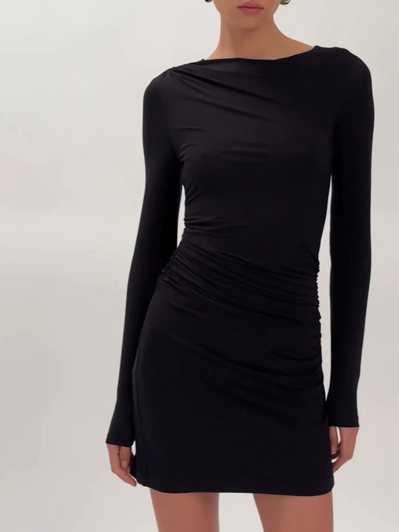 Long Sleeve Tight Mini Dress Black Round Neck Party Women's Short Wrapping  Skirt 2024 Autumn Winter New Style size L Color Black